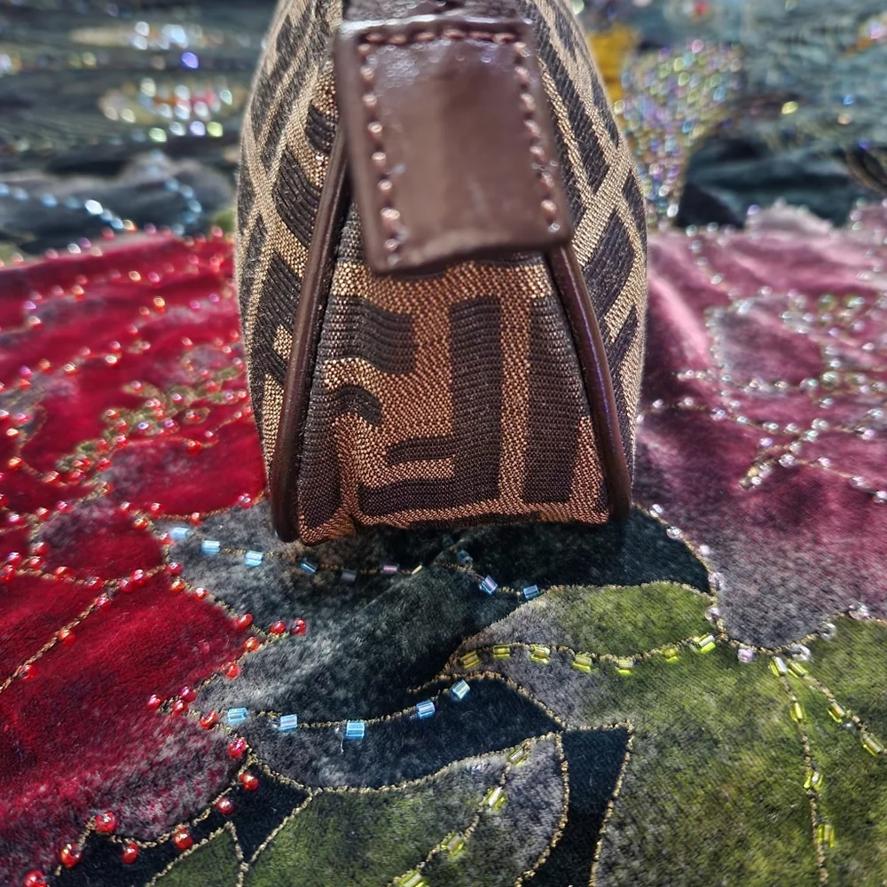 Fendi Pouch - Picture 4 of 10
